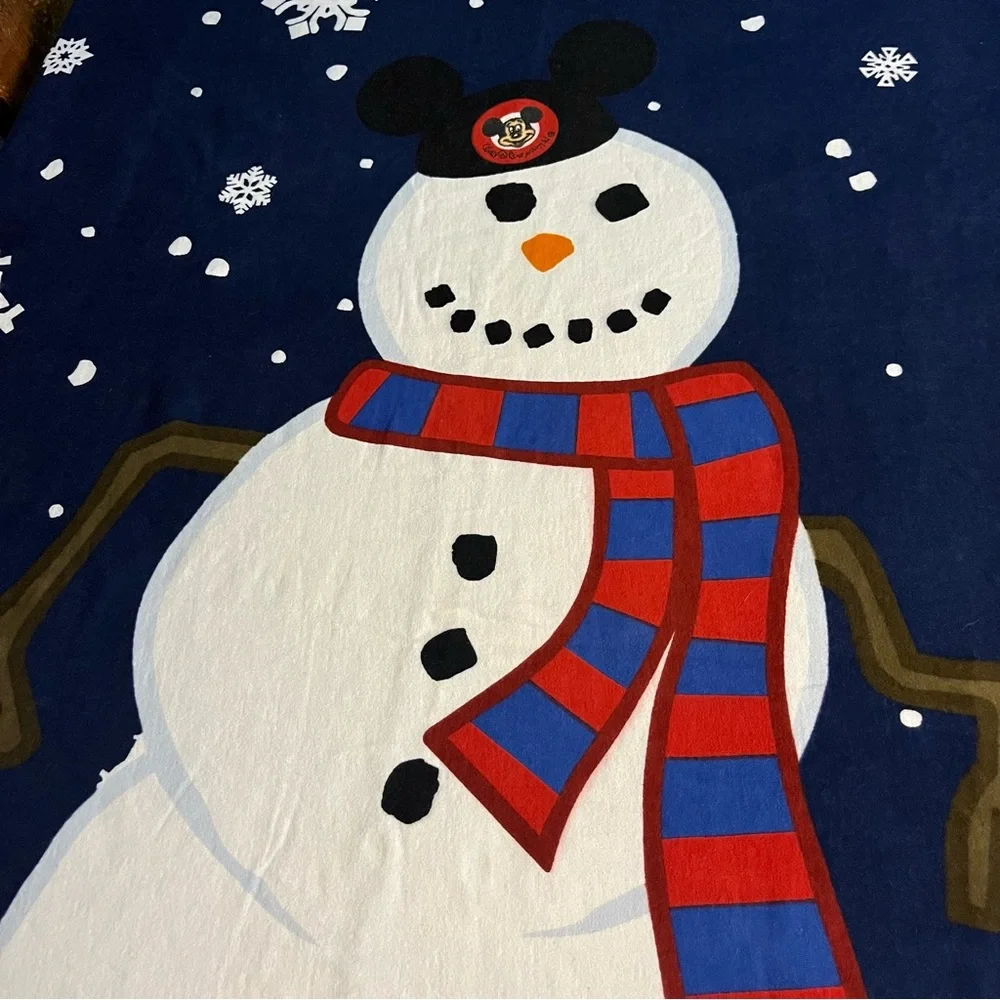 Disney World Disneyland Resort Fleece Throw Blanket Snowman Mickey Christmas